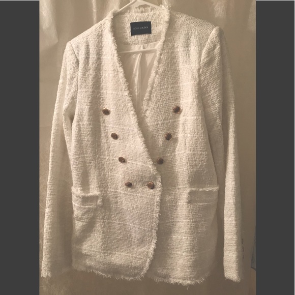 Dolce Cabo Jackets & Blazers - NWOT-Dolce Cabo white tweed jacket w/gold buttons